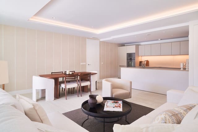 2 chambre Appartement à vendre à Estepona avec piscine garage - 1 280 000 € (Ref: 9245926)