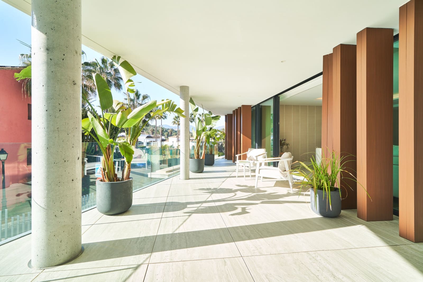 2 slaapkamer Appartement te koop in Estepona met zwembad garage - € 1.280.000 (Ref: 9245926)