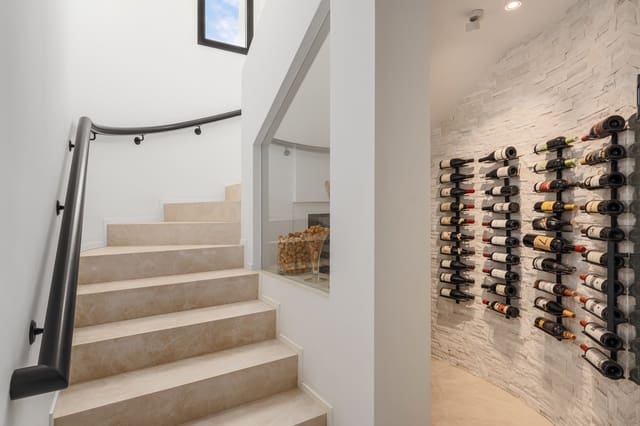 4 slaapkamer Villa te koop in Marbella met zwembad garage - € 3.500.000 (Ref: 9245931)