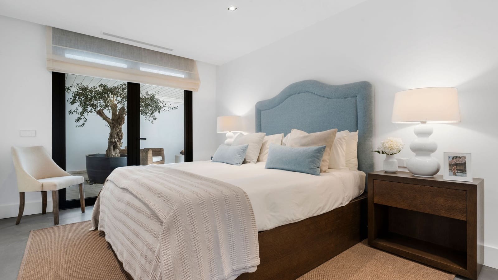 7 sypialnia Willa na sprzedaż w Marbella z basenem garażem - 3 990 000 € (Ref: 9245936)