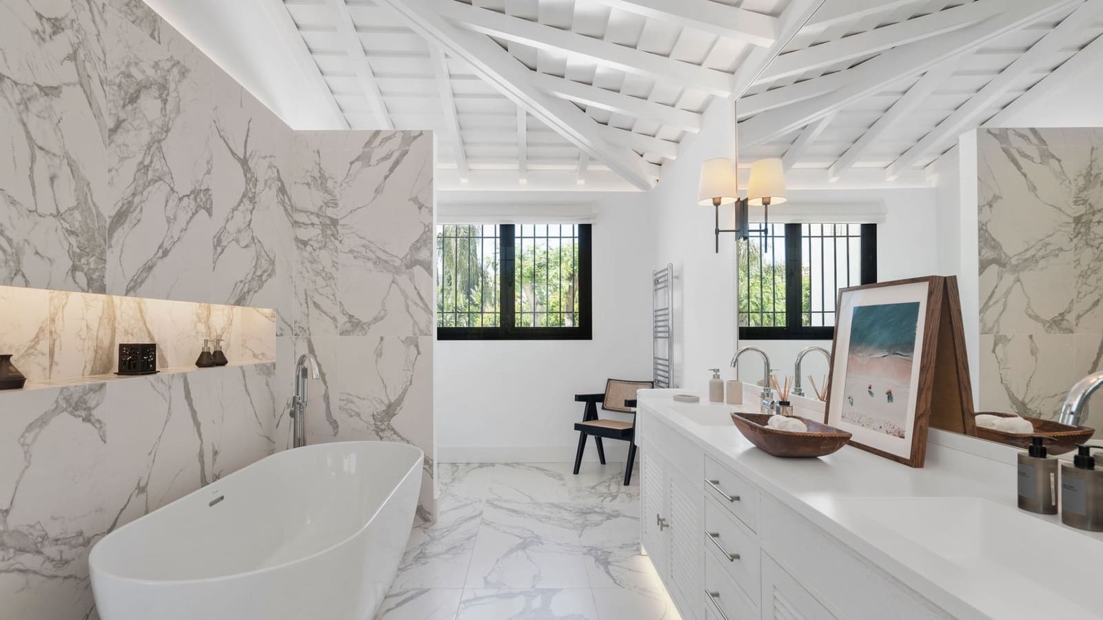 7 sypialnia Willa na sprzedaż w Marbella z basenem garażem - 3 990 000 € (Ref: 9245936)
