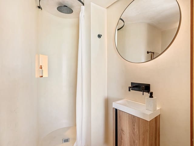 6 quarto Moradia para venda em Estepona com piscina garagem - 2 395 000 € (Ref: 9245937)