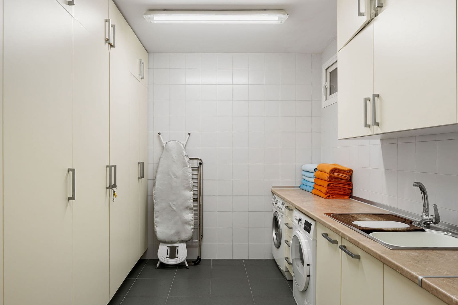 5 bedroom Villa for sale in Marbella with pool garage - € 3,295,000 (Ref: 9245938)