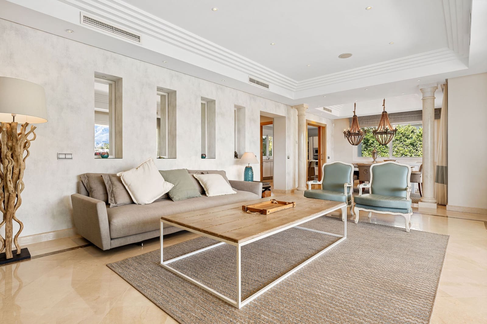 5 bedroom Villa for sale in Marbella with pool garage - € 3,295,000 (Ref: 9245938)