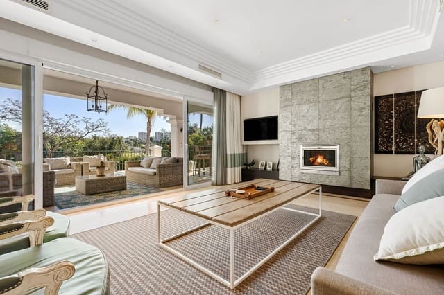 5 bedroom Villa for sale in Marbella with pool garage - € 3,295,000 (Ref: 9245938)