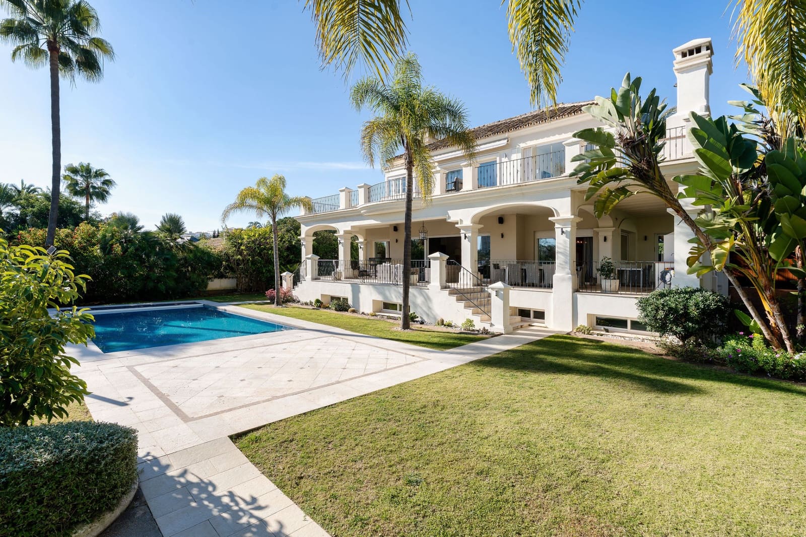 5 sovrum Villa till salu i Marbella med pool garage - 3 295 000 € (Ref: 9245938)