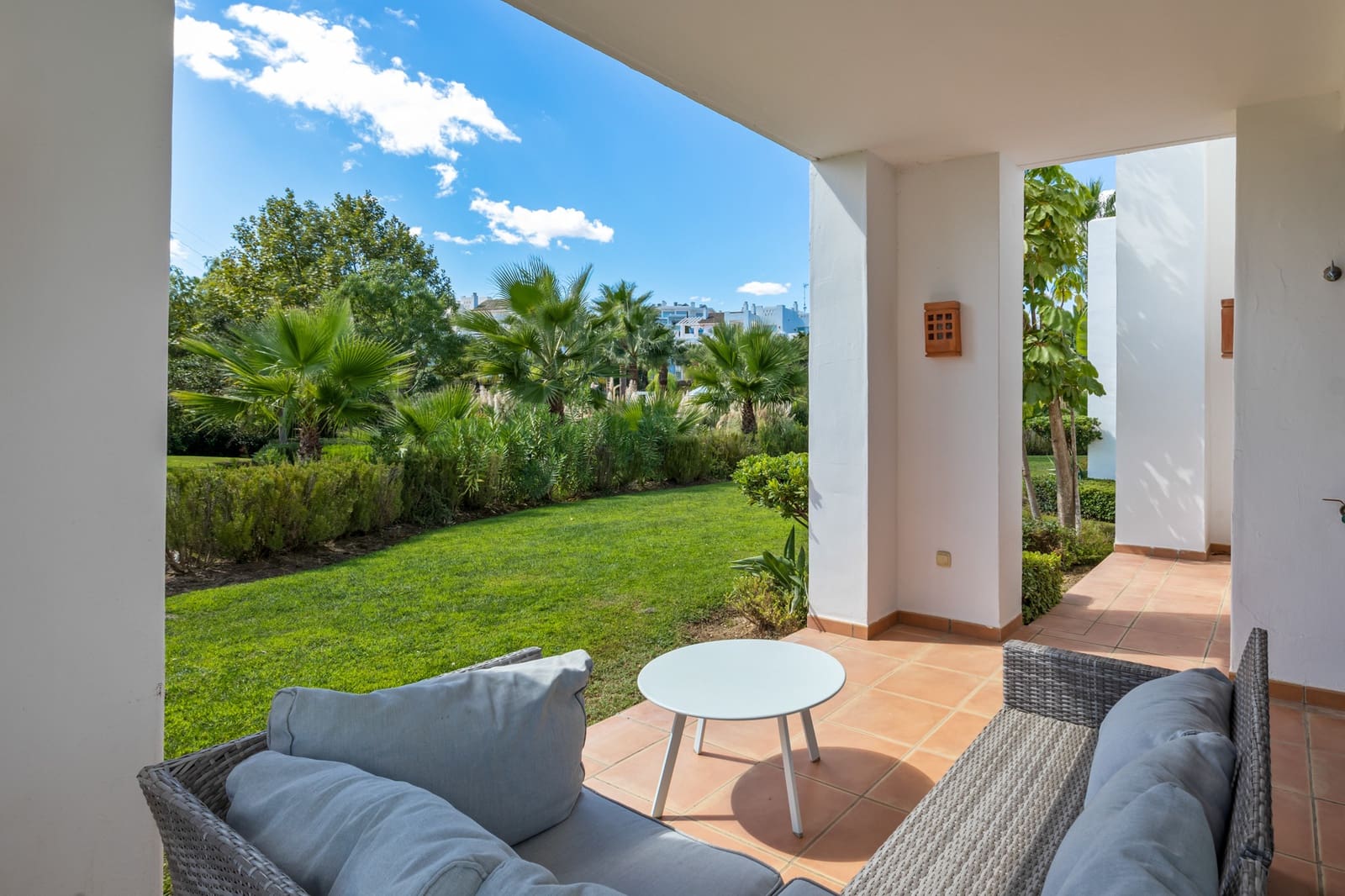 2 chambre Appartement à vendre à Estepona avec piscine garage - 390 000 € (Ref: 9245942)
