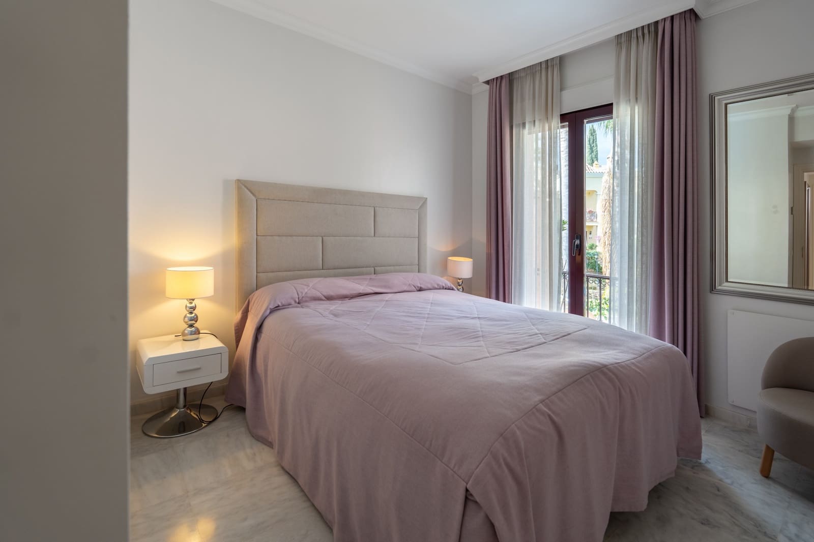 4 bedroom Townhouse for sale in Marbella with pool garage - € 1,100,000 (Ref: 9245943)