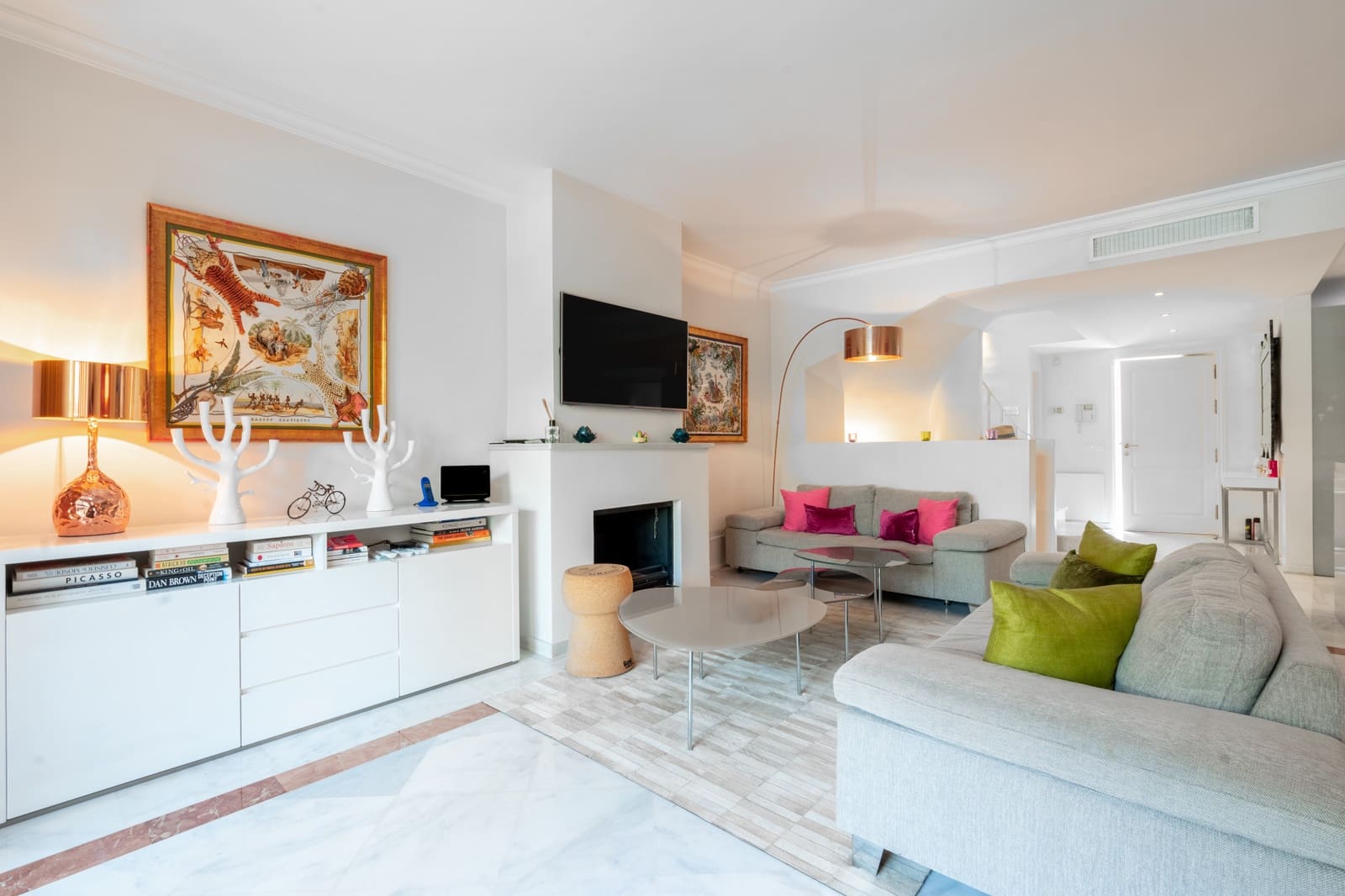 4 bedroom Townhouse for sale in Marbella with pool garage - € 1,100,000 (Ref: 9245943)