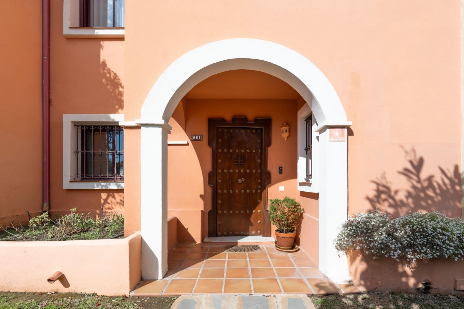 4 bedroom Townhouse for sale in Marbella with pool garage - € 1,100,000 (Ref: 9245943)