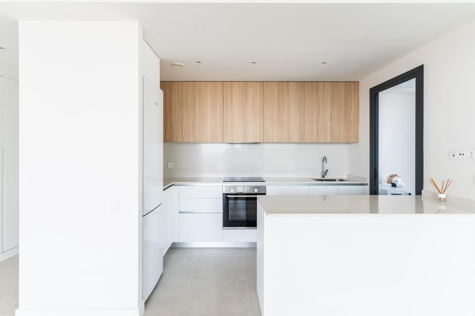 3 chambre Penthouse à vendre à Estepona avec piscine garage - 760 000 € (Ref: 9245944)