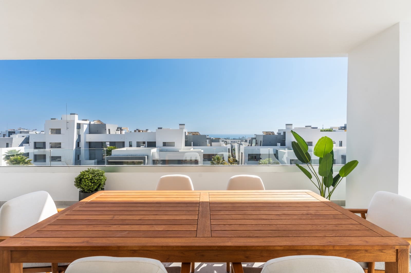 3 soveværelse Penthouse til salg i Estepona med swimmingpool garage - € 760.000 (Ref: 9245944)