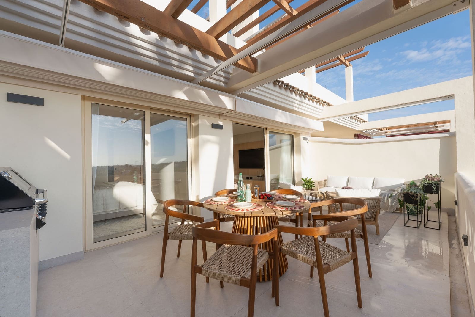 3 Zimmer Apartment zu verkaufen in Marbella mit Pool Garage - 995.000 € (Ref: 9245948)