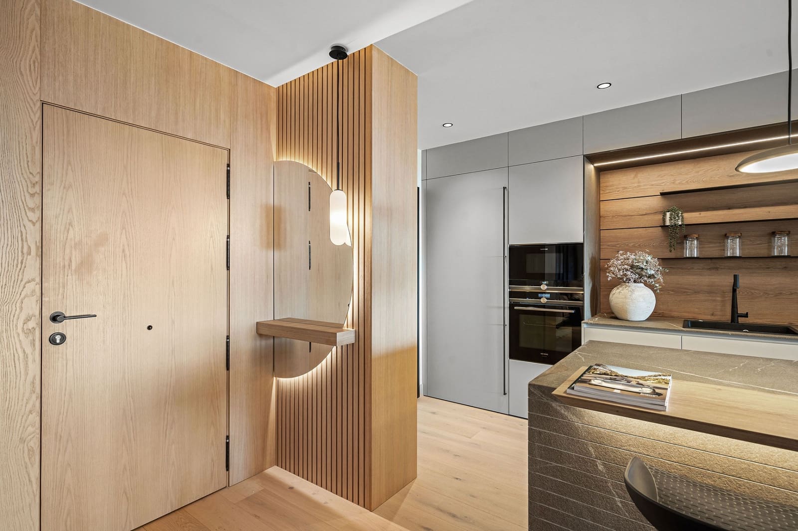 3 Zimmer Apartment zu verkaufen in Marbella mit Pool Garage - 995.000 € (Ref: 9245948)