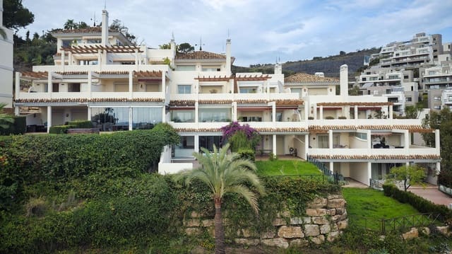 3 Zimmer Apartment zu verkaufen in Marbella mit Pool Garage - 995.000 € (Ref: 9245948)