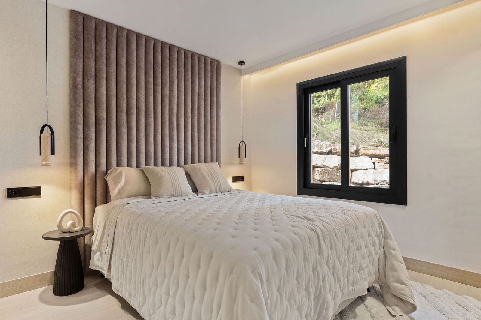 3 Zimmer Apartment zu verkaufen in Marbella mit Pool Garage - 995.000 € (Ref: 9245948)