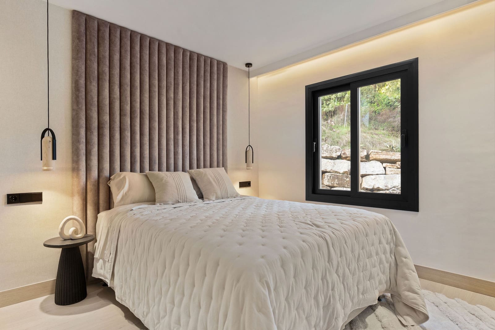 3 Zimmer Apartment zu verkaufen in Marbella mit Pool Garage - 995.000 € (Ref: 9245948)