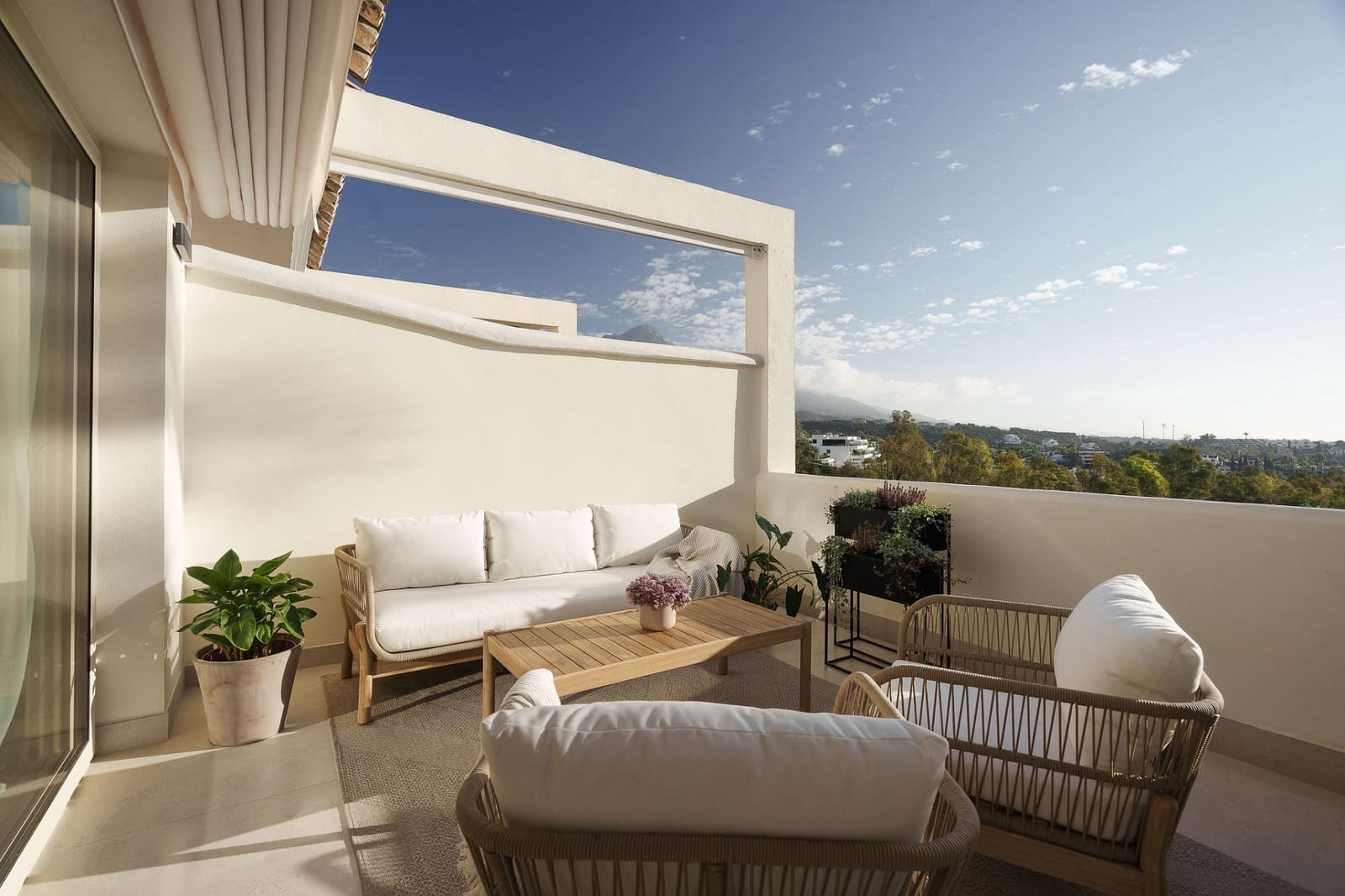 3 Zimmer Apartment zu verkaufen in Marbella mit Pool Garage - 995.000 € (Ref: 9245948)