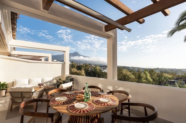 3 soverom Leilighet til salgs i Marbella med svømmebasseng garasje - € 995 000 (Ref: 9245948)