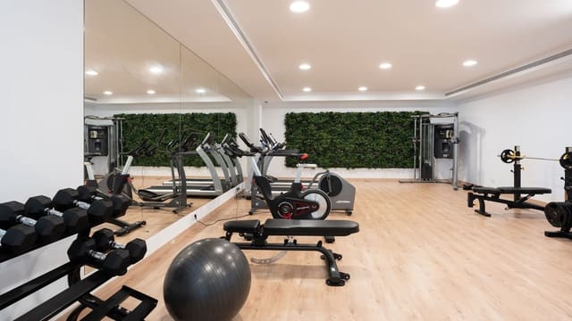 Apartamento de 3 habitaciones en Marbella en venta con piscina garaje - 898.000 € (Ref: 9245949)