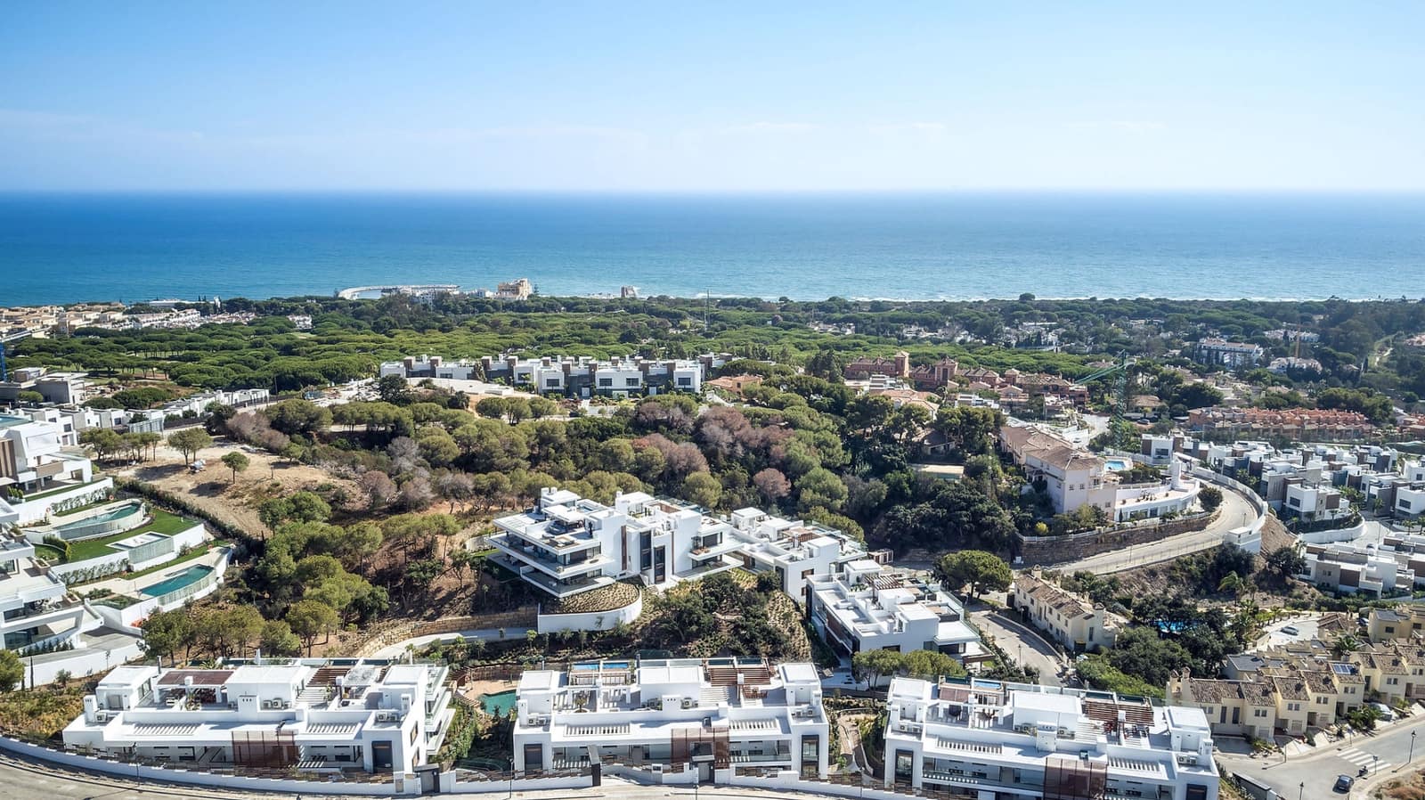 3 bedroom Apartment for sale in Marbella with pool garage - € 898,000 (Ref: 9245949)