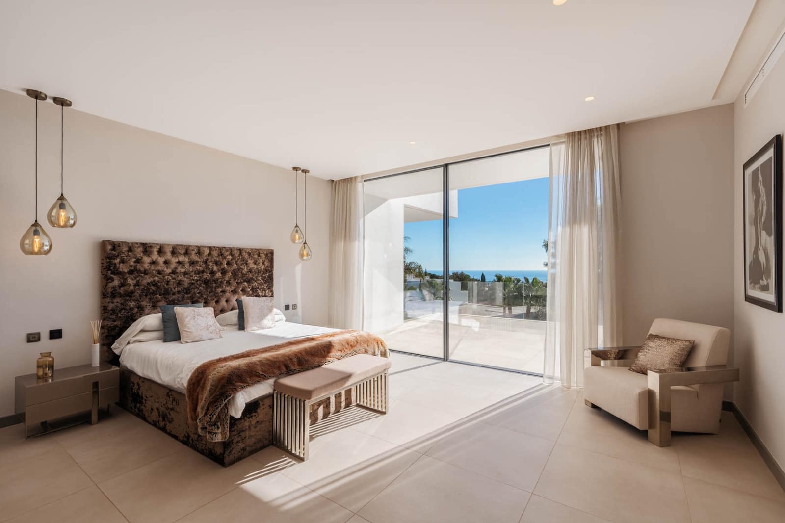 5 bedroom Villa for sale in El Madronal with pool garage - € 6,495,000 (Ref: 9245950)