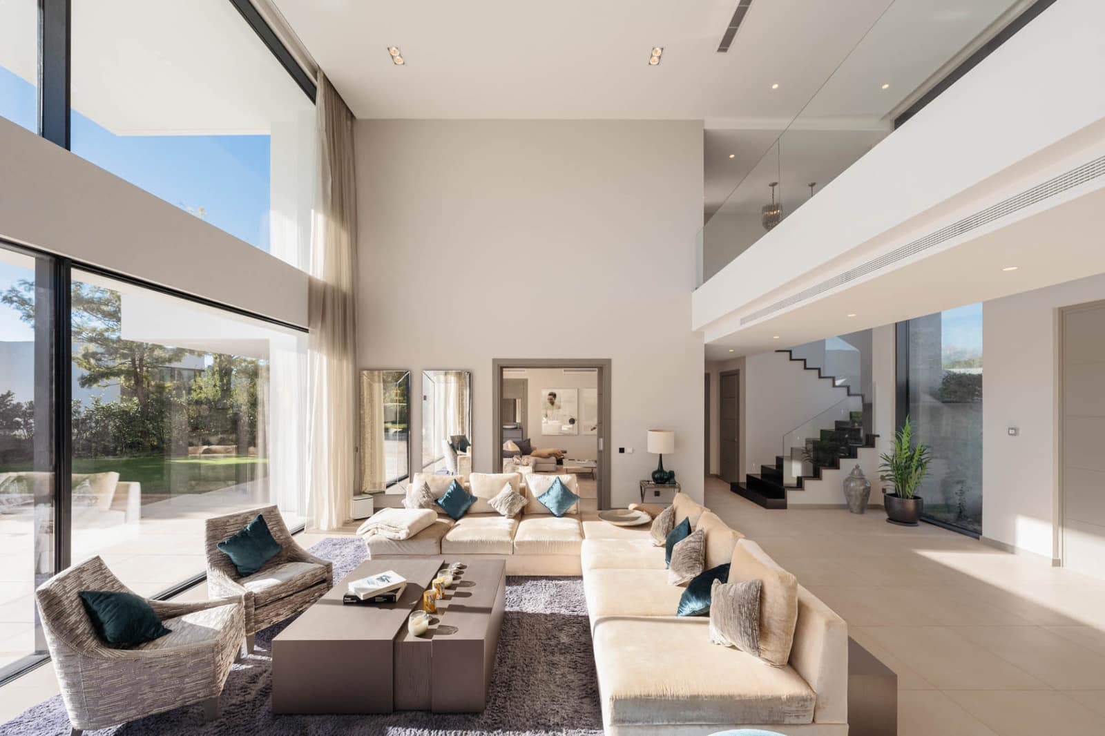 5 bedroom Villa for sale in El Madronal with pool garage - € 6,495,000 (Ref: 9245950)