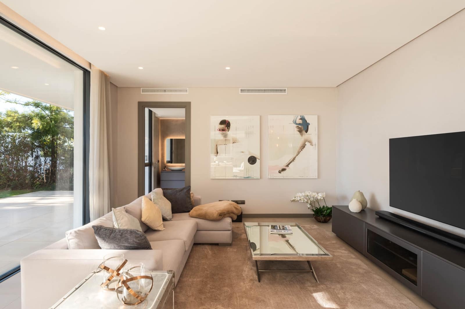 5 bedroom Villa for sale in El Madronal with pool garage - € 6,495,000 (Ref: 9245950)
