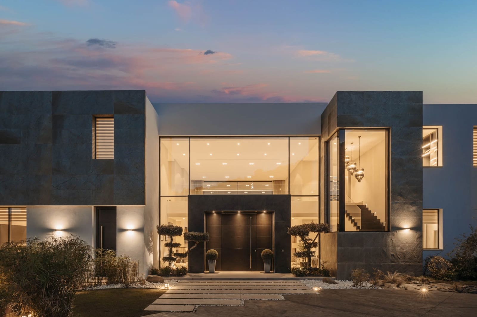 5 bedroom Villa for sale in El Madronal with pool garage - € 6,495,000 (Ref: 9245950)