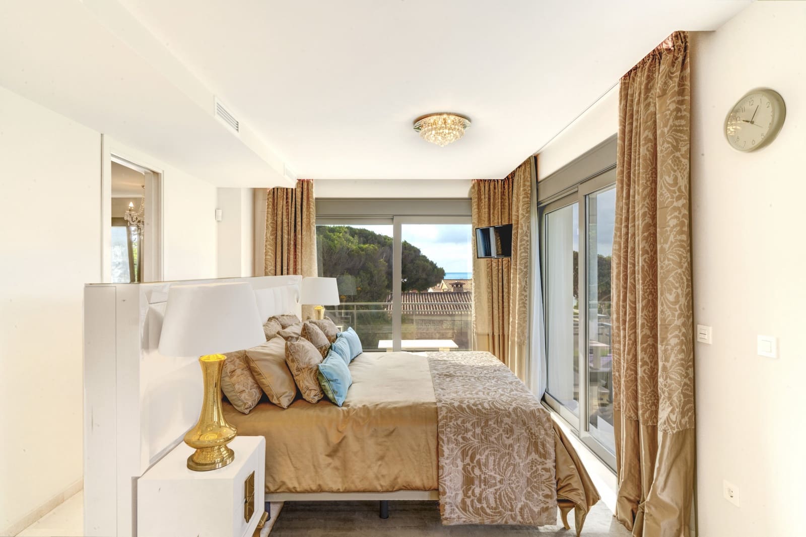 5 soveværelse Villa til salg i Marbella med swimmingpool garage - € 3.950.000 (Ref: 9245951)