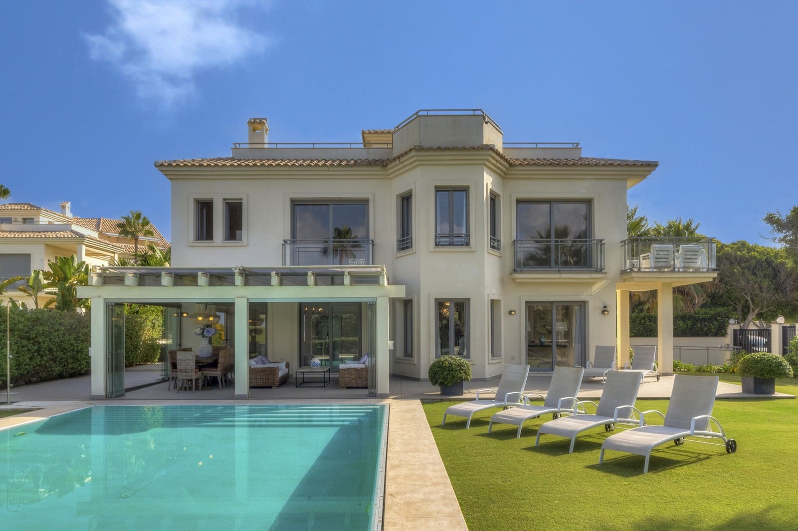 5 soveværelse Villa til salg i Marbella med swimmingpool garage - € 3.950.000 (Ref: 9245951)