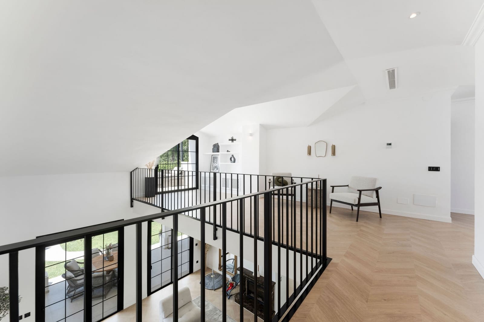 Chalet de 5 habitaciones en Estepona en venta con piscina garaje - 2.795.000 € (Ref: 9245953)