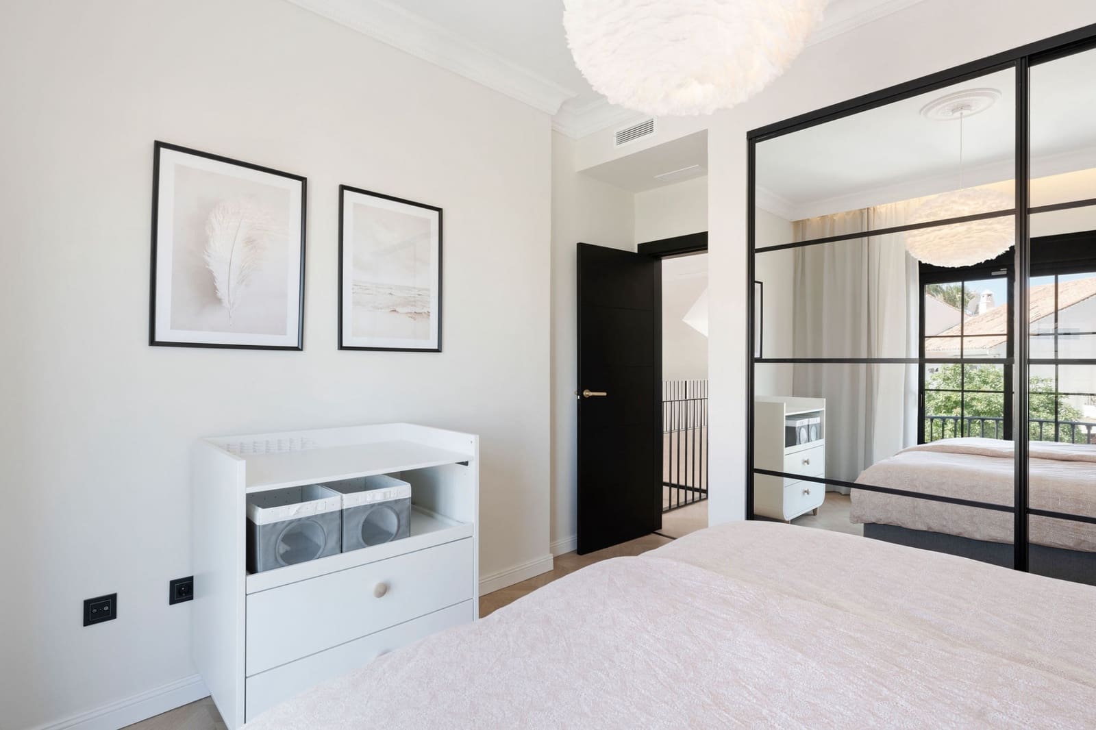 Chalet de 5 habitaciones en Estepona en venta con piscina garaje - 2.795.000 € (Ref: 9245953)