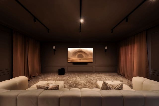 Chalet de 5 habitaciones en Estepona en venta con piscina garaje - 2.795.000 € (Ref: 9245953)