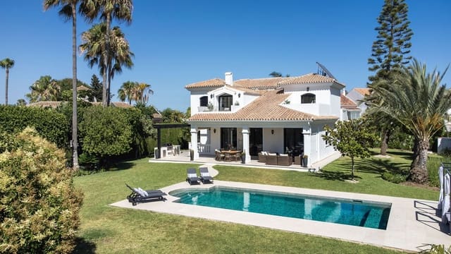 Chalet de 5 habitaciones en Estepona en venta con piscina garaje - 2.795.000 € (Ref: 9245953)