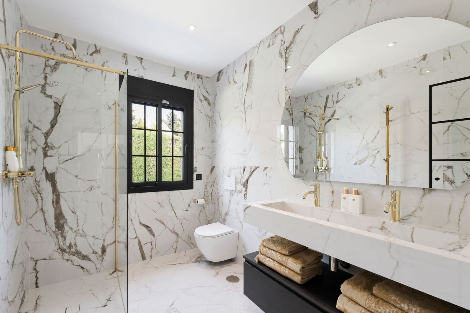 Chalet de 5 habitaciones en Estepona en venta con piscina garaje - 2.795.000 € (Ref: 9245953)