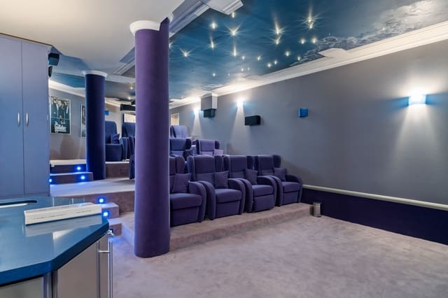 6 soverom Villa til salgs i Marbella med svømmebasseng garasje - € 6 900 000 (Ref: 9245954)