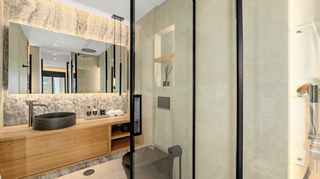 2 chambre Appartement à vendre à Puerto Banus, Marbella avec piscine - 749 000 € (Ref: 9245957)