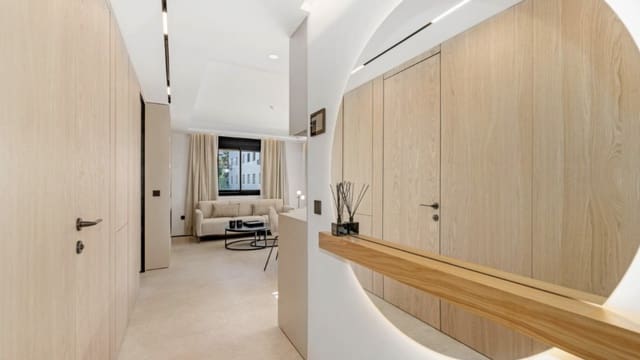 2 chambre Appartement à vendre à Puerto Banus, Marbella avec piscine - 749 000 € (Ref: 9245957)