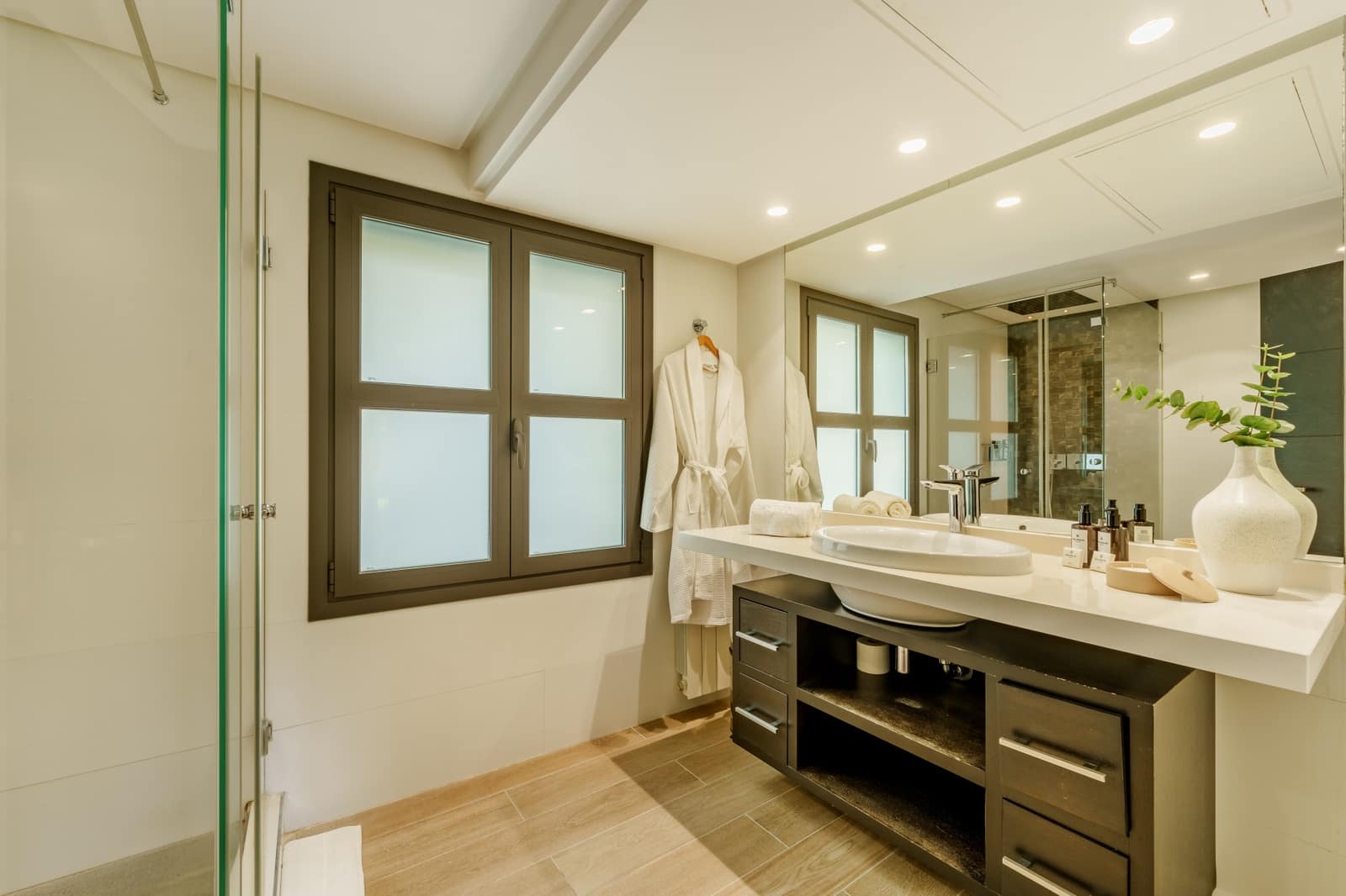 5 sypialnia Willa na sprzedaż w Marbella z basenem garażem - 7 500 000 € (Ref: 9245958)