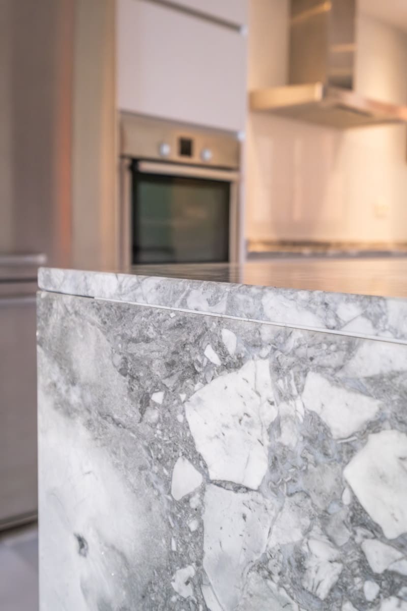 2 soverom Leilighet til salgs i Monte Halcones med svømmebasseng garasje - € 675 000 (Ref: 9245959)