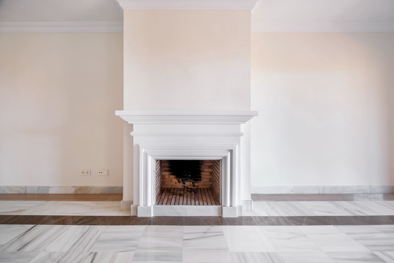 2 soverom Leilighet til salgs i Monte Halcones med svømmebasseng garasje - € 675 000 (Ref: 9245959)