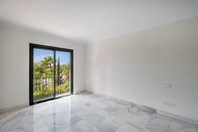 2 soverom Leilighet til salgs i Monte Halcones, Benahavís med svømmebasseng garasje - € 675 000 (Ref: 9245959)