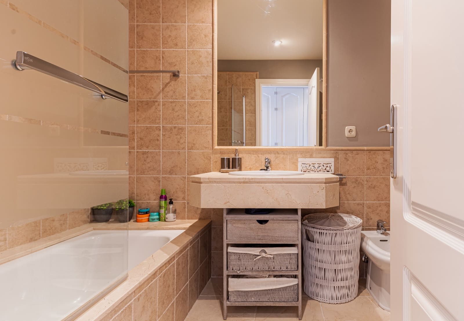 3 chambre Penthouse à vendre à Estepona avec piscine garage - 829 000 € (Ref: 9245962)