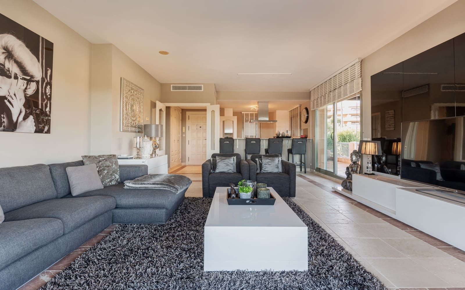 3 chambre Penthouse à vendre à Estepona avec piscine garage - 829 000 € (Ref: 9245962)