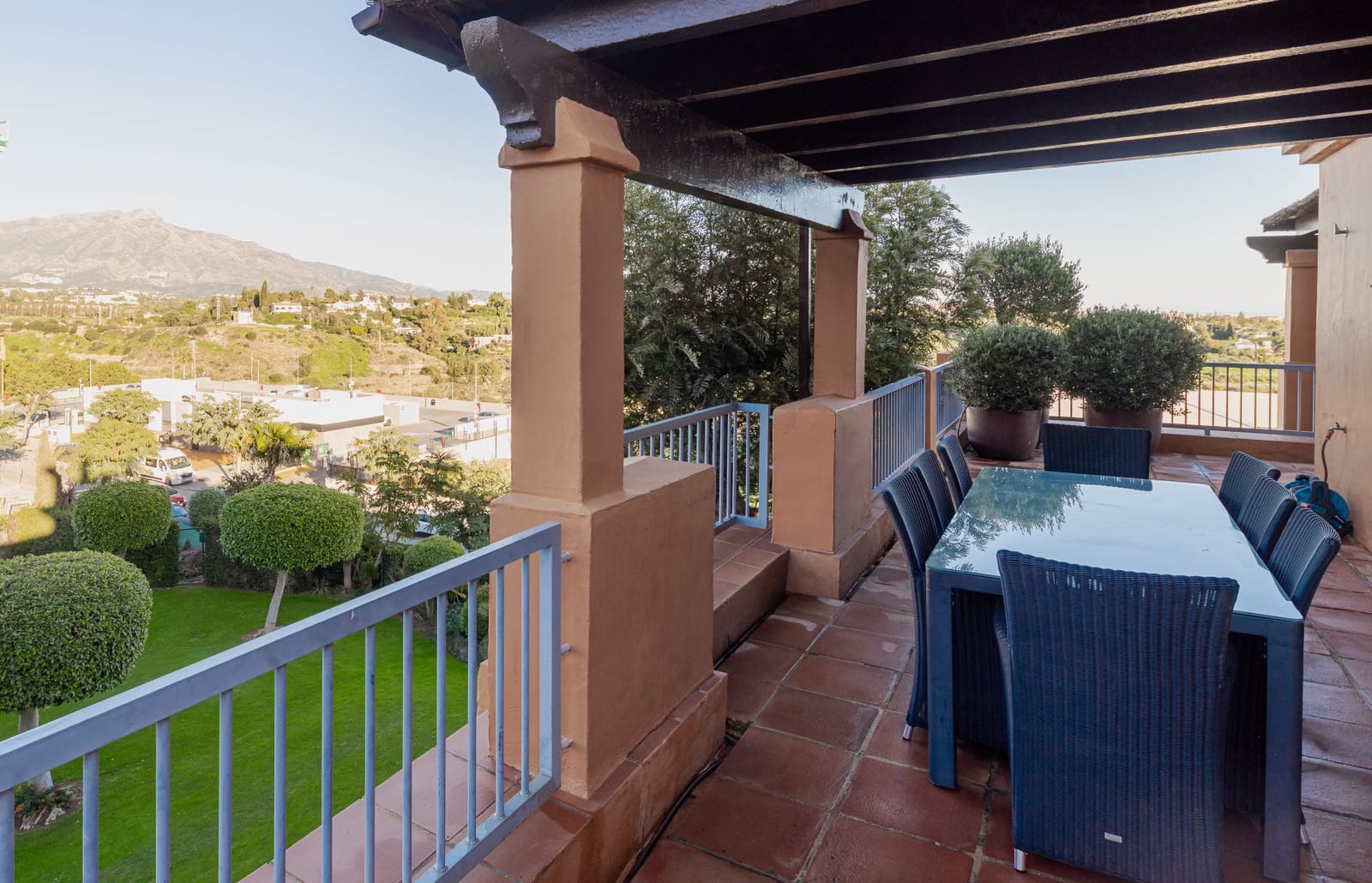 3 soveværelse Penthouse til salg i Estepona med swimmingpool garage - € 829.000 (Ref: 9245962)