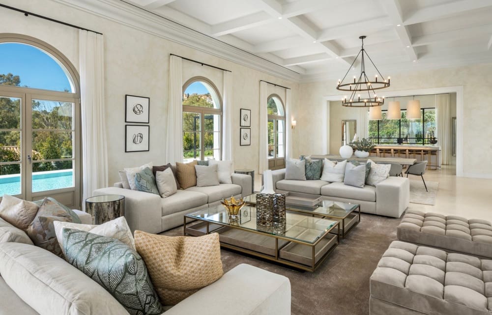 4 soveværelse Villa til salg i Estepona med swimmingpool garage - € 1.987.000 (Ref: 9245963)