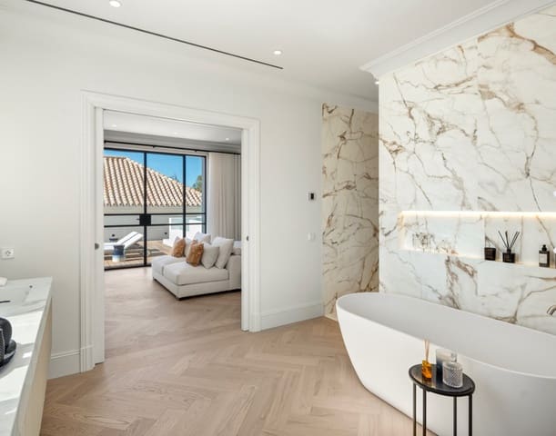 4 soveværelse Villa til salg i Estepona med swimmingpool garage - € 1.987.000 (Ref: 9245963)