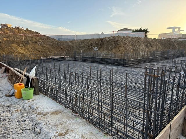 4 soveværelse Villa til salg i Estepona med swimmingpool garage - € 1.987.000 (Ref: 9245963)