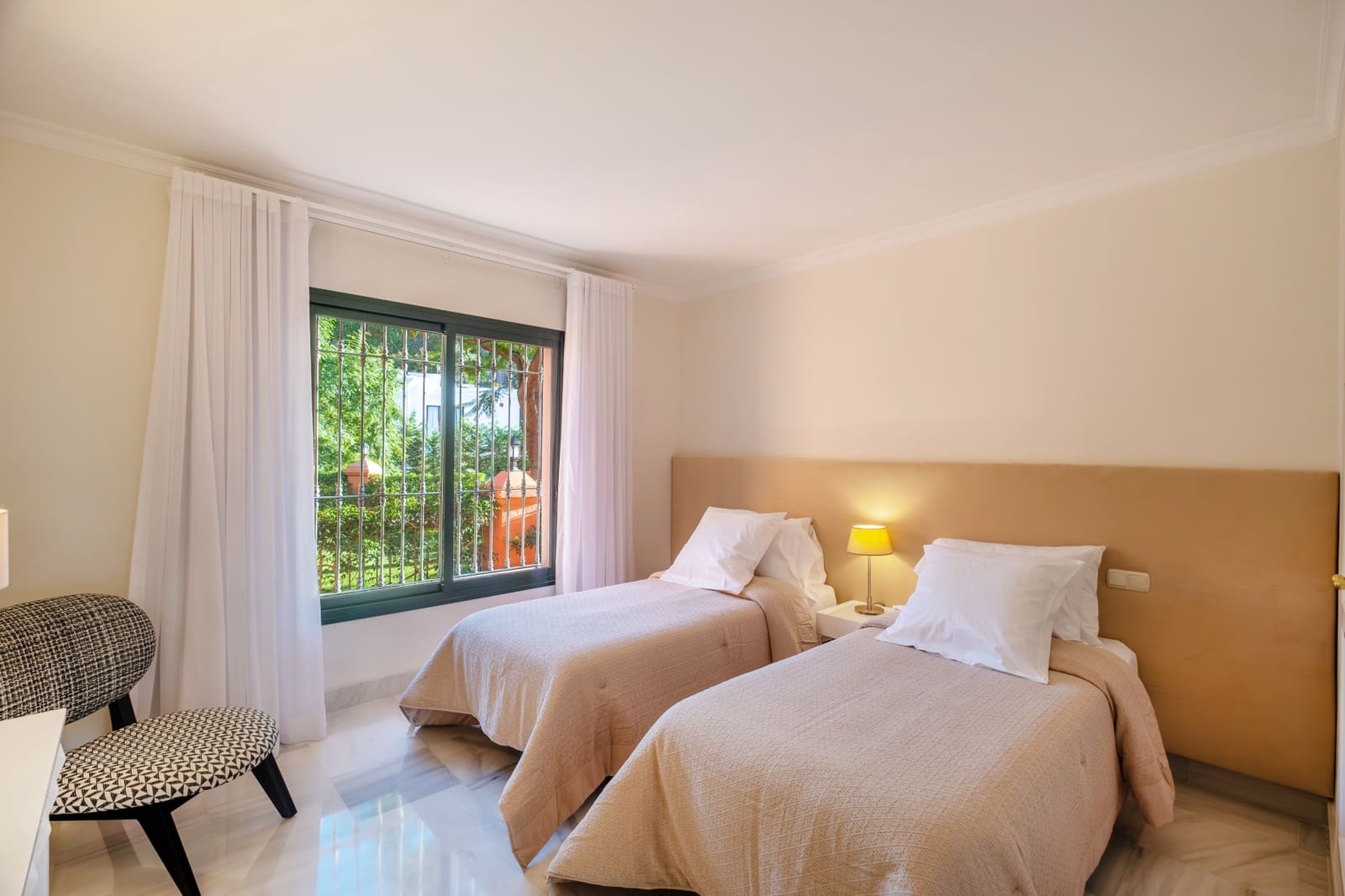 3 slaapkamer Appartement te koop in Monte Halcones met zwembad garage - € 875.000 (Ref: 9245964)